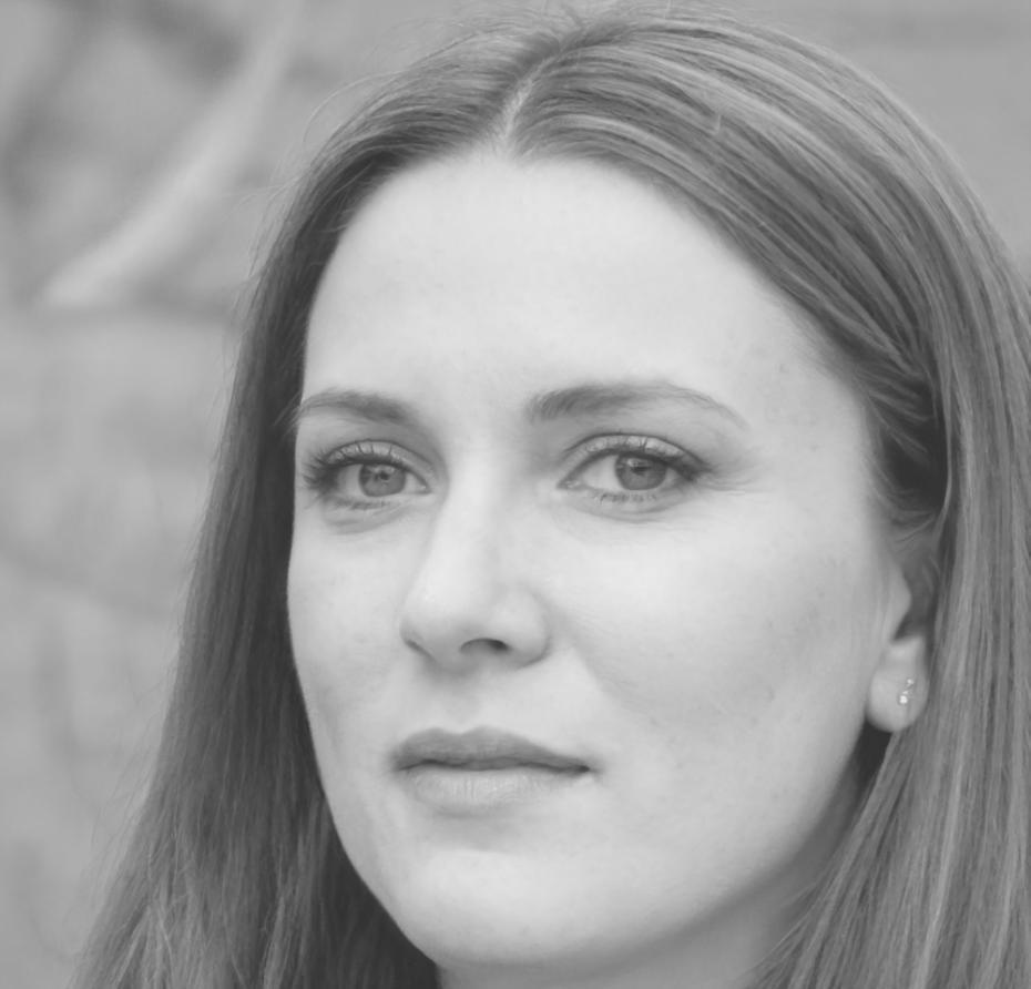 Elena Rossi, CFO